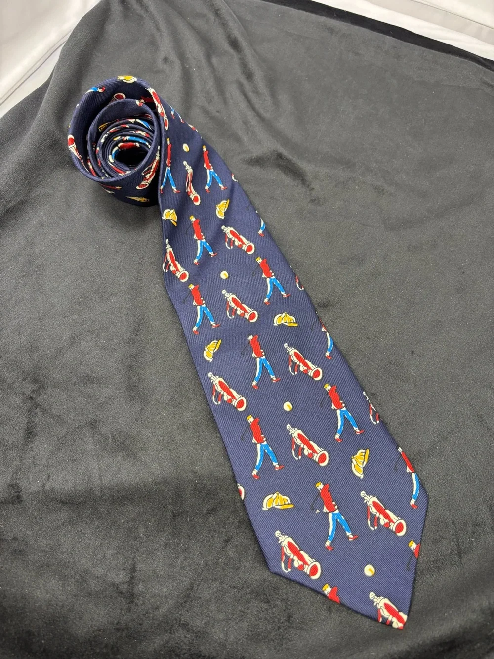 Banana Republic Made in Italy Golf Novelty Silk Tie – Navy Blue Golfer Print